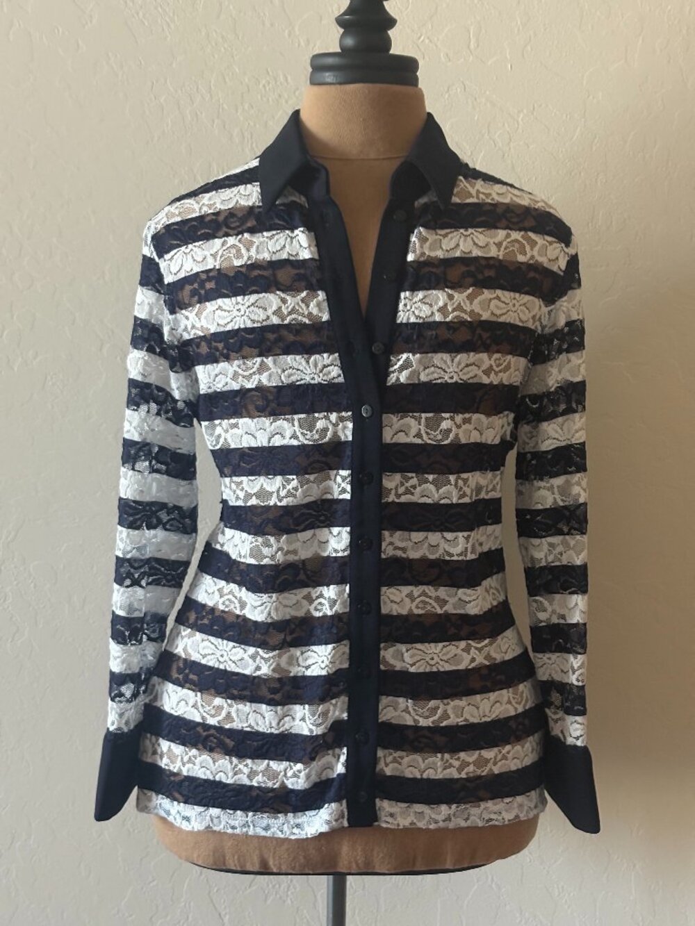 Anne Fontaine Lace Button Up Shirt. Size EU 44. Blue/White.